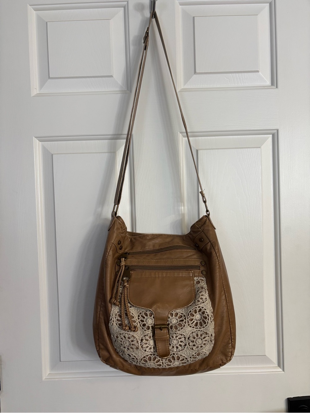 T-Shirt & Jeans Tan Shoulder Hobo with Cream Crochet Pocket